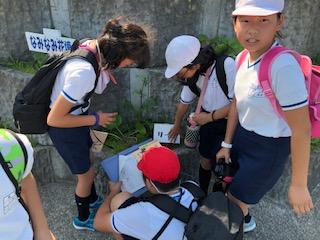 自然の家入所！海浜オリエンテーリングにトライしています。