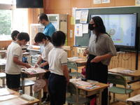 ＡＬＴの先生と会話中