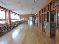 シ～～～ン・・・・