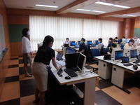 「ここをクリックしてください。。。」