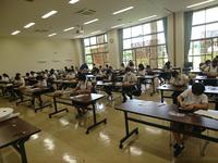 みんな夢中で作っています