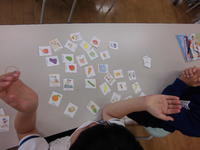 かるたの英語バージョン的な。。。