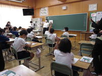 「考えがある人？」「はぁ～い。」