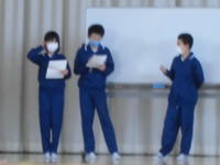 ちょっと緊張してますかね。