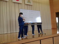 「ビンゴの人は来てください。」