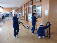 掃除機あつかいも大変そう。