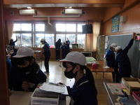 教室の中も大変だぁ。