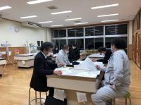 コミュニティ・スクールで目指すのは自ら考える子，思いやりのある学校，楽しく安全な地域をつくることです。