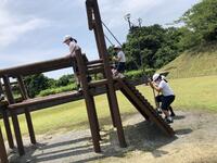 壁を登って、 壁を登って、