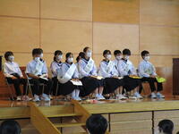 緊張している候補者たち