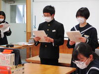 役員は別室で議事をすすめました。