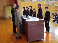 同窓会長賞表彰の様子