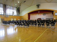 さすが卒業生らしい素晴らしい態度です。