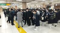 上野駅にて整列