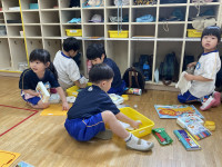 5AEDB950-F338-47C5-B8A5-D6BDD9E131A7