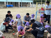 1D04FBDA-44CF-4B74-A92E-1B5B24D622B7