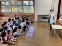 F182C41D-5550-4ABD-9047-81A68DB252BE