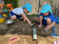 816E3144-481F-47A8-ADE4-9363ED13AD70