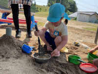 5D745C24-408E-42BD-8A6A-032C2F710D18